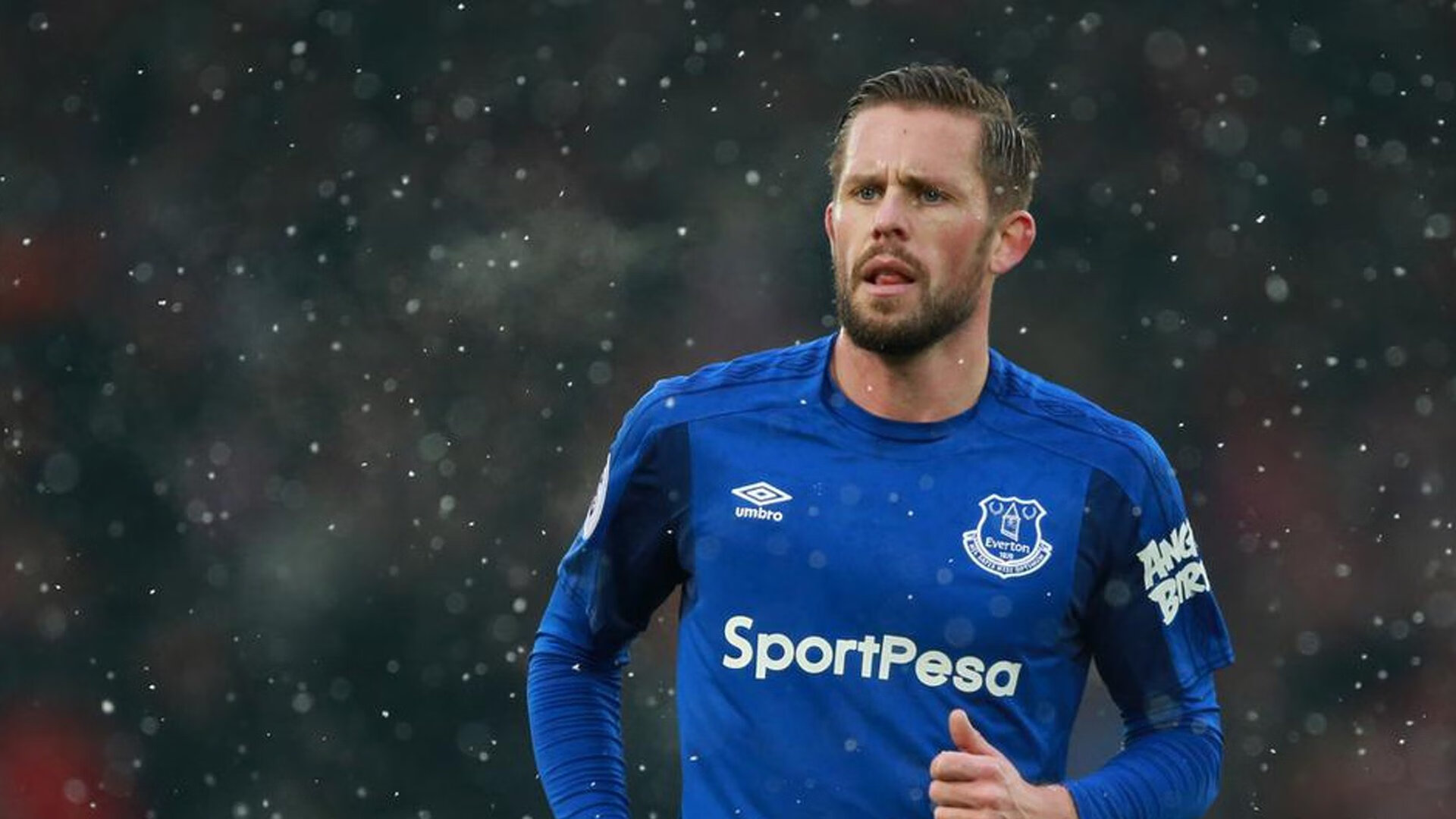 新王三分雨湮没旧王朝,爱德华兹在邓肯注视下完成加冕