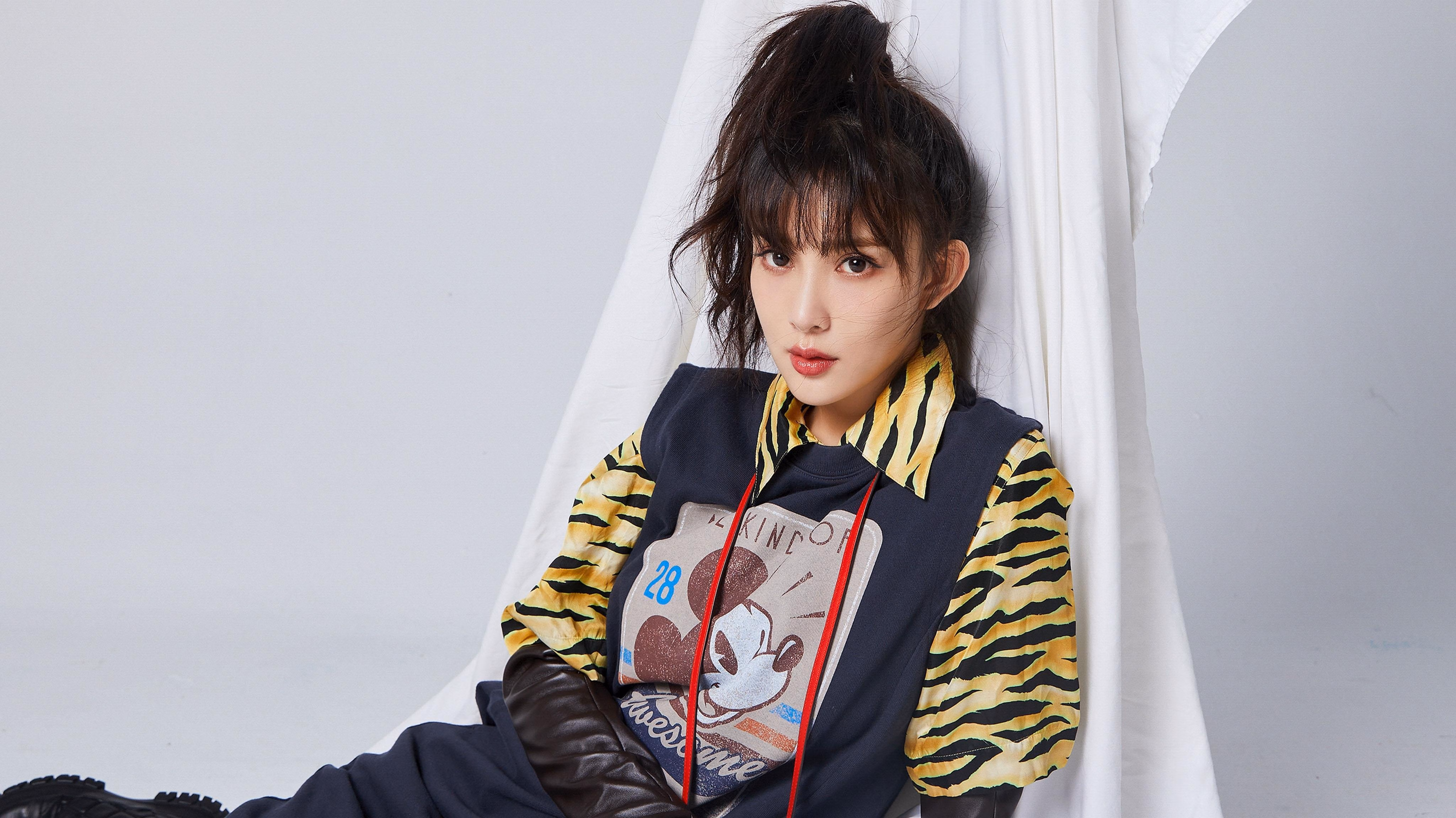 平行宇宙的篮球对决,库里加盟广厦,联手孙铭徽打爆热火防线