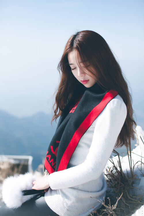 冰火双雄会，熊群踏碎费城，利拉德铸造大场面传奇